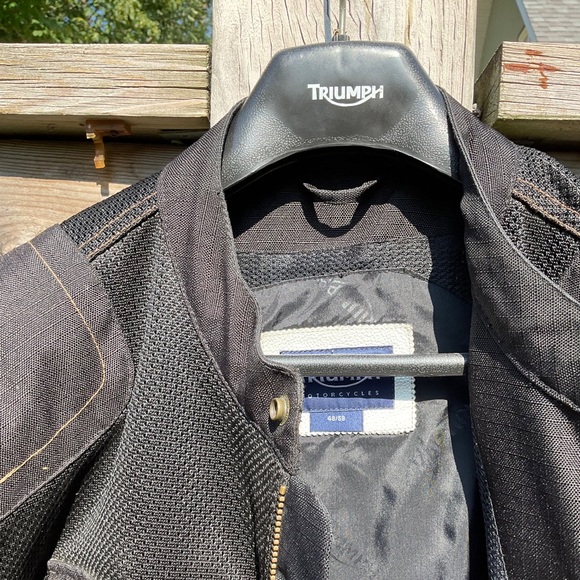 Triumph motorcycle jacket - Picture 3 of 3
